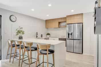 8 Opoia Road, Hamilton East