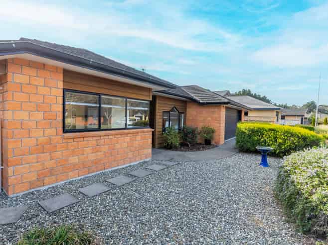 33 Waterstone Avenue, Paraparaumu
