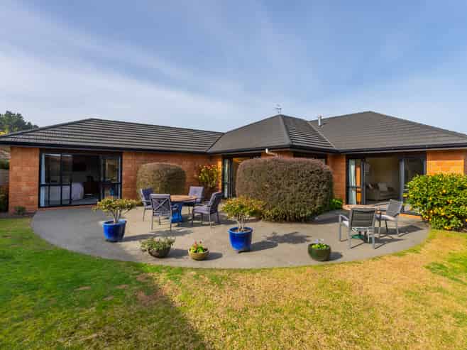 33 Waterstone Avenue, Paraparaumu