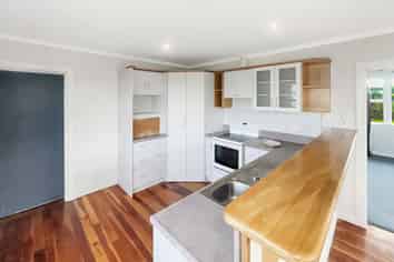 75 Albert Street, Winton