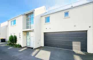974c Colombo Street, Saint Albans