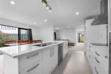 27A Keegan Drive, Massey