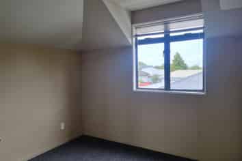 1/81 Spencer Street, Addington