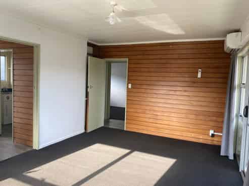 2/21 Edgecumbe Street, Whitiora