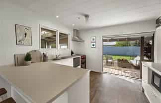 8 Skerrett Crescent, Tamatea