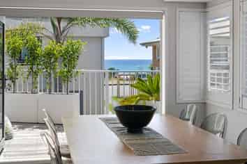 b/140 Marine Parade, Mount Maunganui
