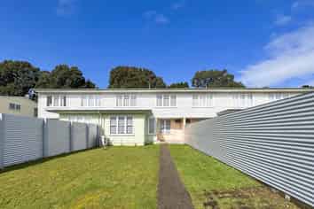 B/483 Yarrow Street , Glengarry