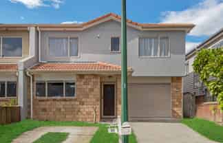 13 BUSHPARK PLACE, Flat Bush