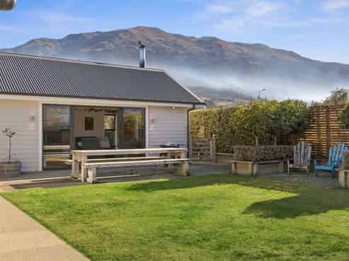 25 Bell Street, Lake Hawea