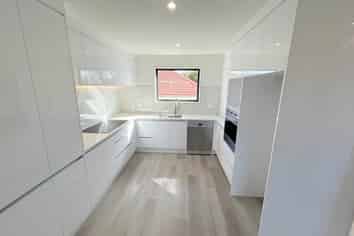 4/418 Richardson Road, Mount Roskill