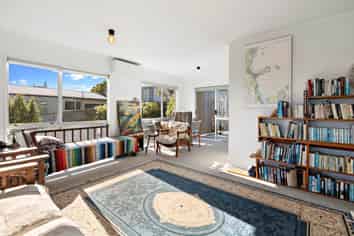 7a The Crescent, Tindalls Beach