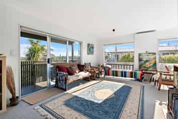 7a The Crescent, Tindalls Beach