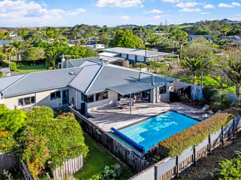 5 Riverside Drive, Point Wells