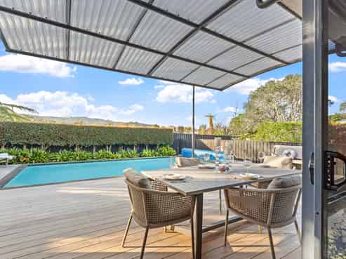 5 Riverside Drive, Point Wells