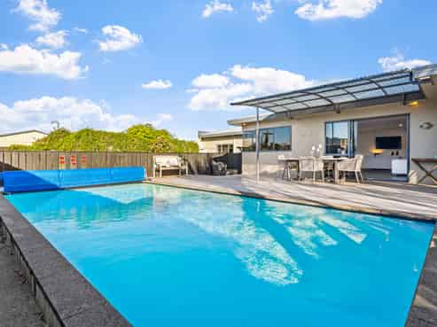 5 Riverside Drive, Point Wells