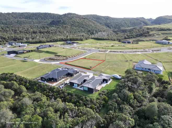 3 Broadleaf Way, Kinloch