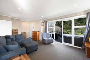 100 Storey Avenue, Forest Lake