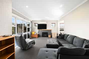 100 Storey Avenue, Forest Lake