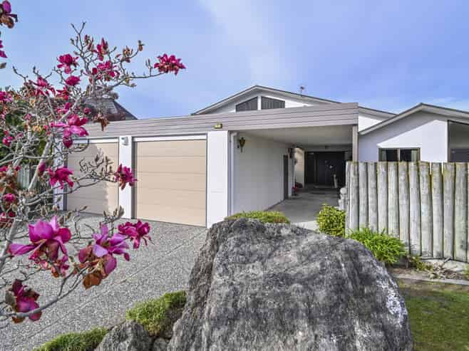 17 Donegal Crescent, Tamatea