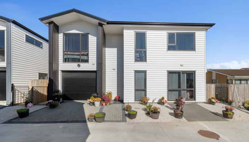 Lot 1-18/11,13,15 Kimpton Road, Papatoetoe