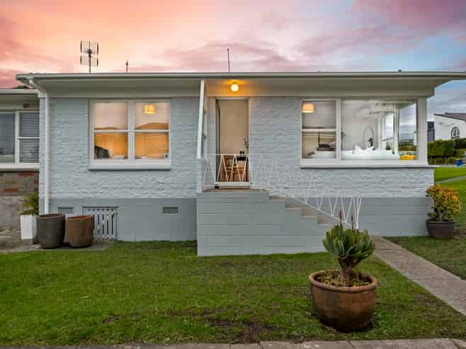 1/14 Westwell Road, Belmont