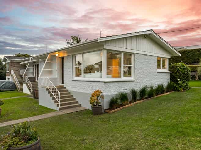 1/14 Westwell Road, Belmont