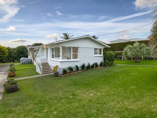 1/14 Westwell Road, Belmont