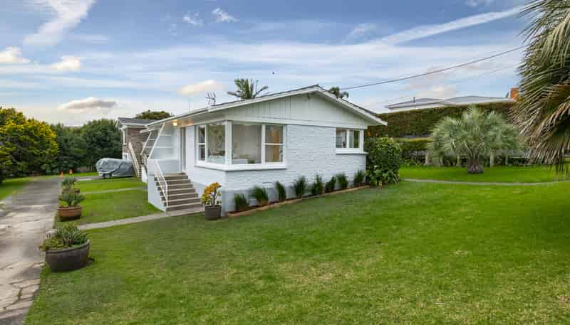 1/14 Westwell Road, Belmont