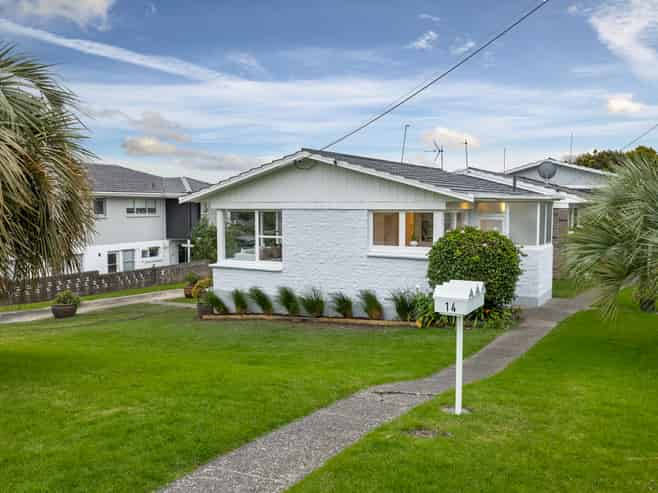 1/14 Westwell Road, Belmont