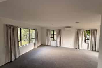 182 Luckens Road, West Harbour
