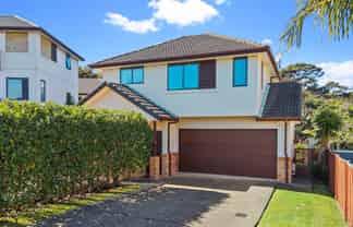 30 Greenbough Lane, Greenhithe
