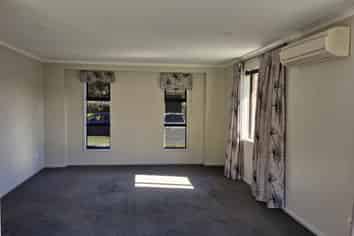 40 Magnolia Drive, Westown