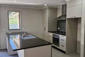 40 Magnolia Drive, Westown