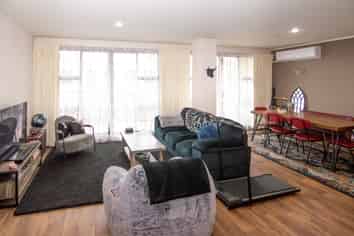 1B/6 Queen Street, Palmerston North