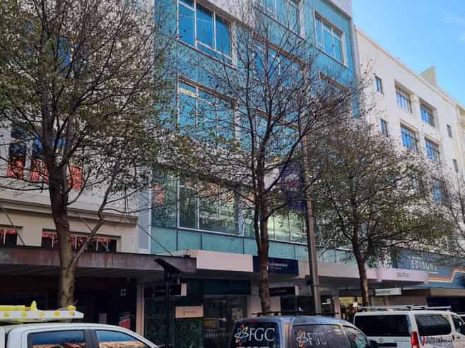 Large Contiguous Office Floors – 100% NBS