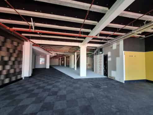 Large Contiguous Office Floors – 100% NBS