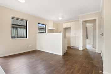 28B Enderley Avenue, Enderley