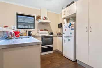 28B Enderley Avenue, Enderley