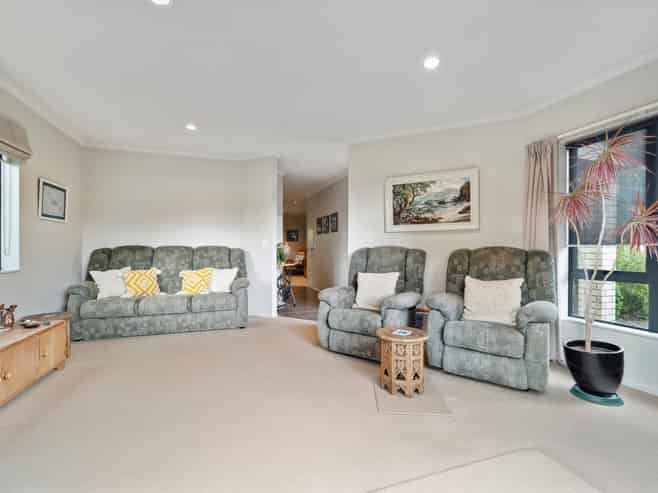 56 Aquarius Drive, Kawaha Point
