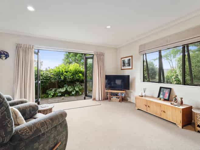 56 Aquarius Drive, Kawaha Point