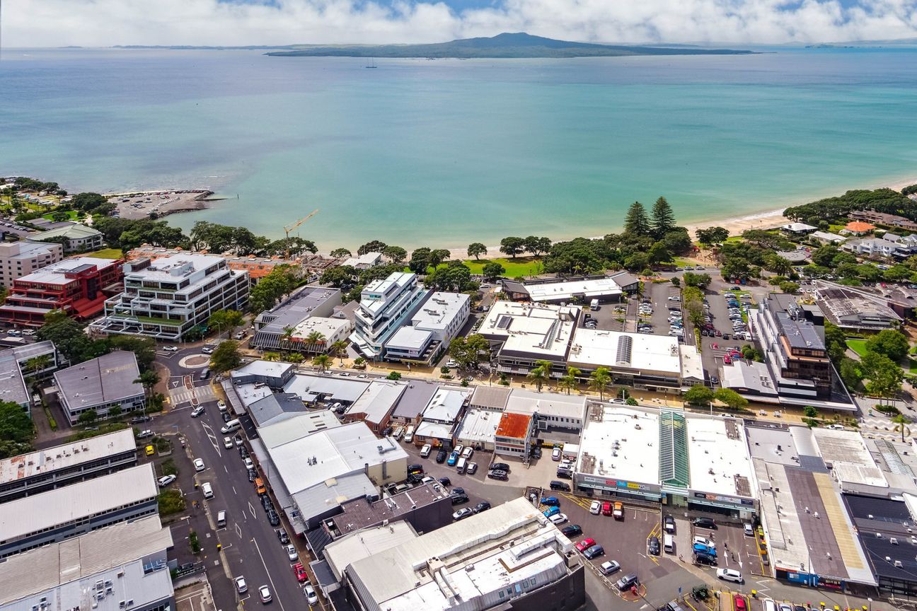 Afforadable Shop in Takapuna - Bild 4