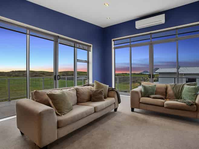 3 Omega Place, Coastlands