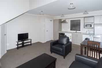 32D Abbotsford Street, Hamilton Central