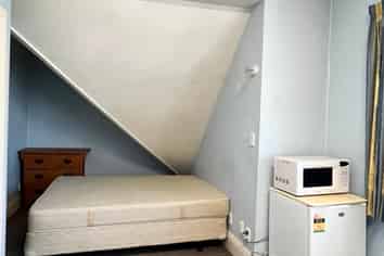 Room 4/42A Cargill Street, Dunedin Central