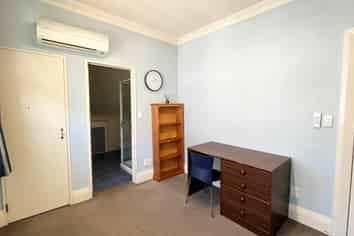 Room 4/42A Cargill Street, Dunedin Central