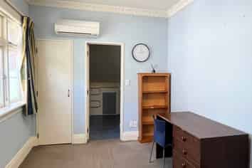 Room 4/42A Cargill Street, Dunedin Central