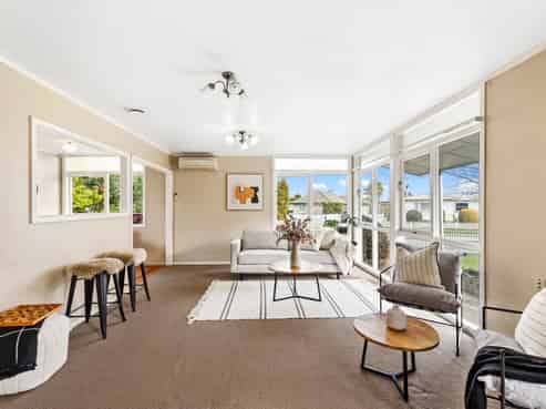 22 Caxton Street, Onekawa