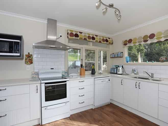110 Hastings Street, Halcombe