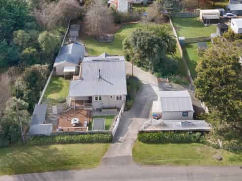 110 Hastings Street, Halcombe