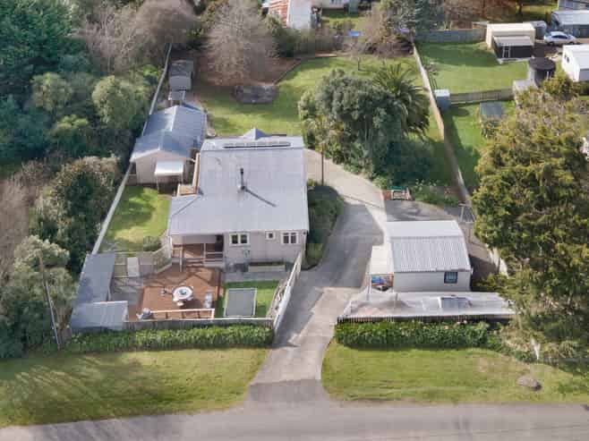 110 Hastings Street, Halcombe